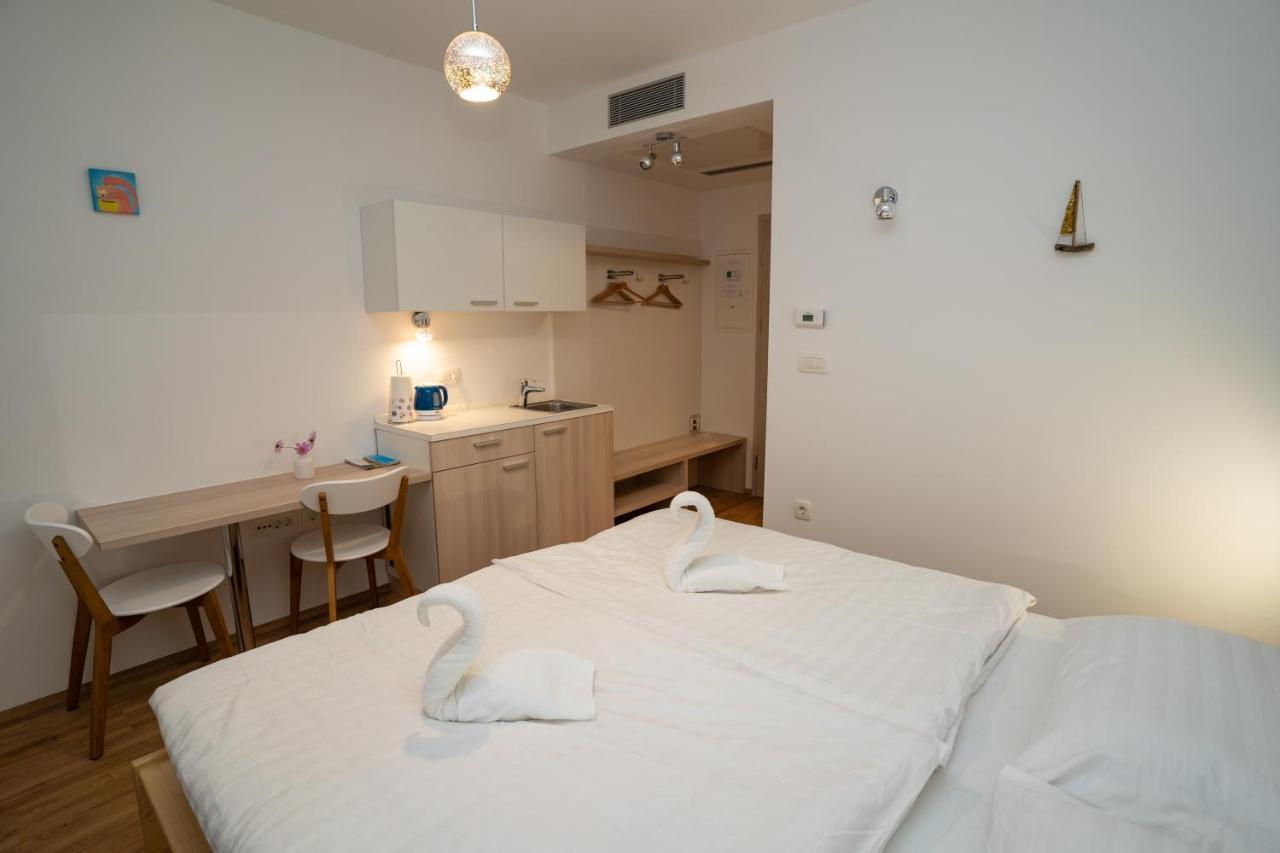 Accommodation Baron Ljubljana Bilik gambar